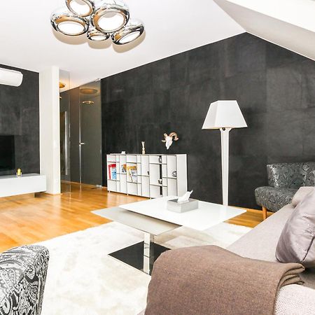 Abieshomes Serviced Apartments - Downtown Виена Екстериор снимка