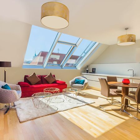 Abieshomes Serviced Apartments - Downtown Виена Екстериор снимка