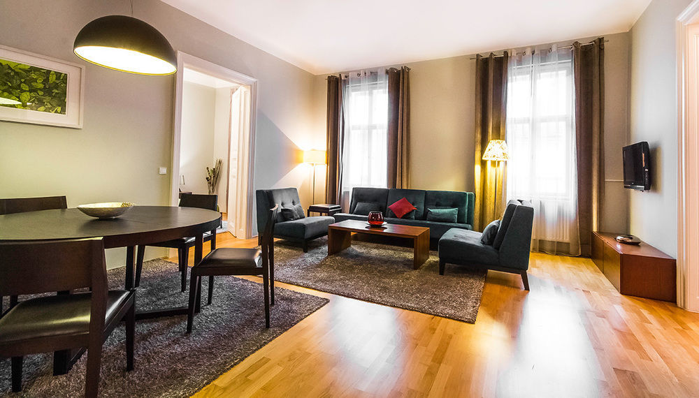 Abieshomes Serviced Apartments - Downtown Виена Екстериор снимка