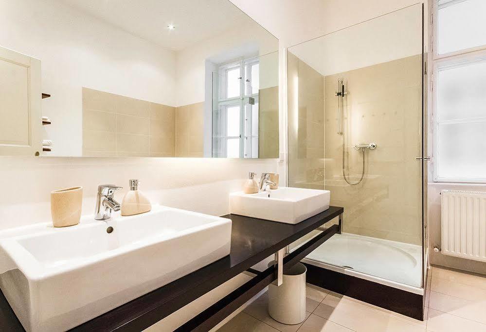 Abieshomes Serviced Apartments - Downtown Виена Екстериор снимка