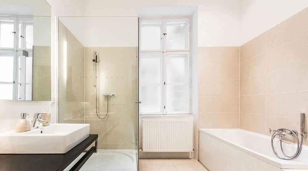 Abieshomes Serviced Apartments - Downtown Виена Екстериор снимка