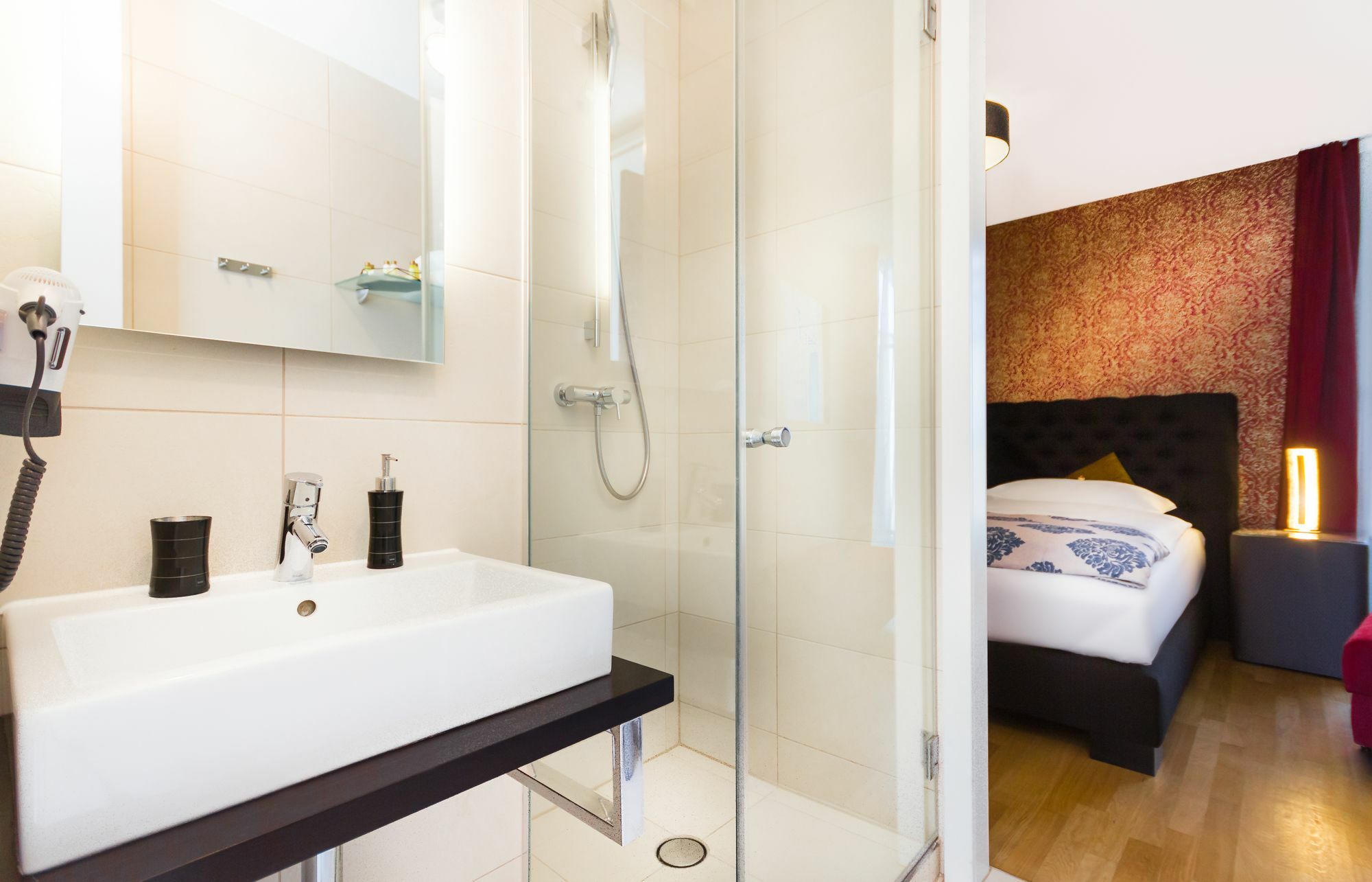 Abieshomes Serviced Apartments - Downtown Виена Екстериор снимка